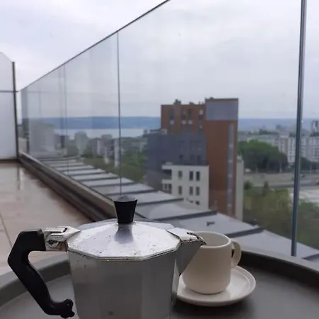 Apartament Black Sea View *